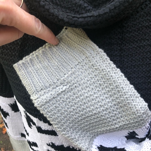 Chunky knit sweater - Picture 8 of 13